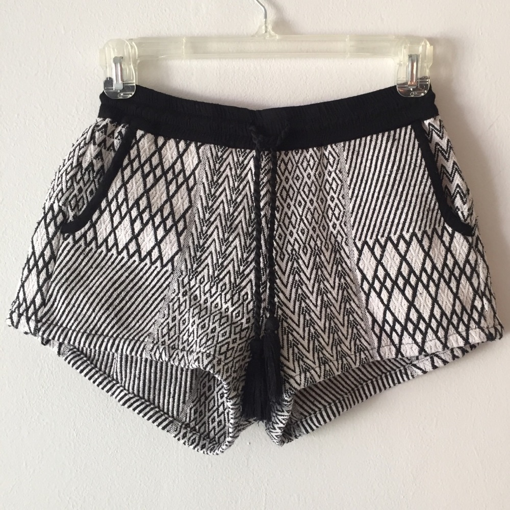 Anthropologie block print black woven short - Picture 2 of 4